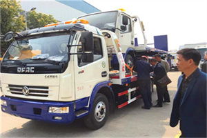 镇安汽车道路救援拖车价格